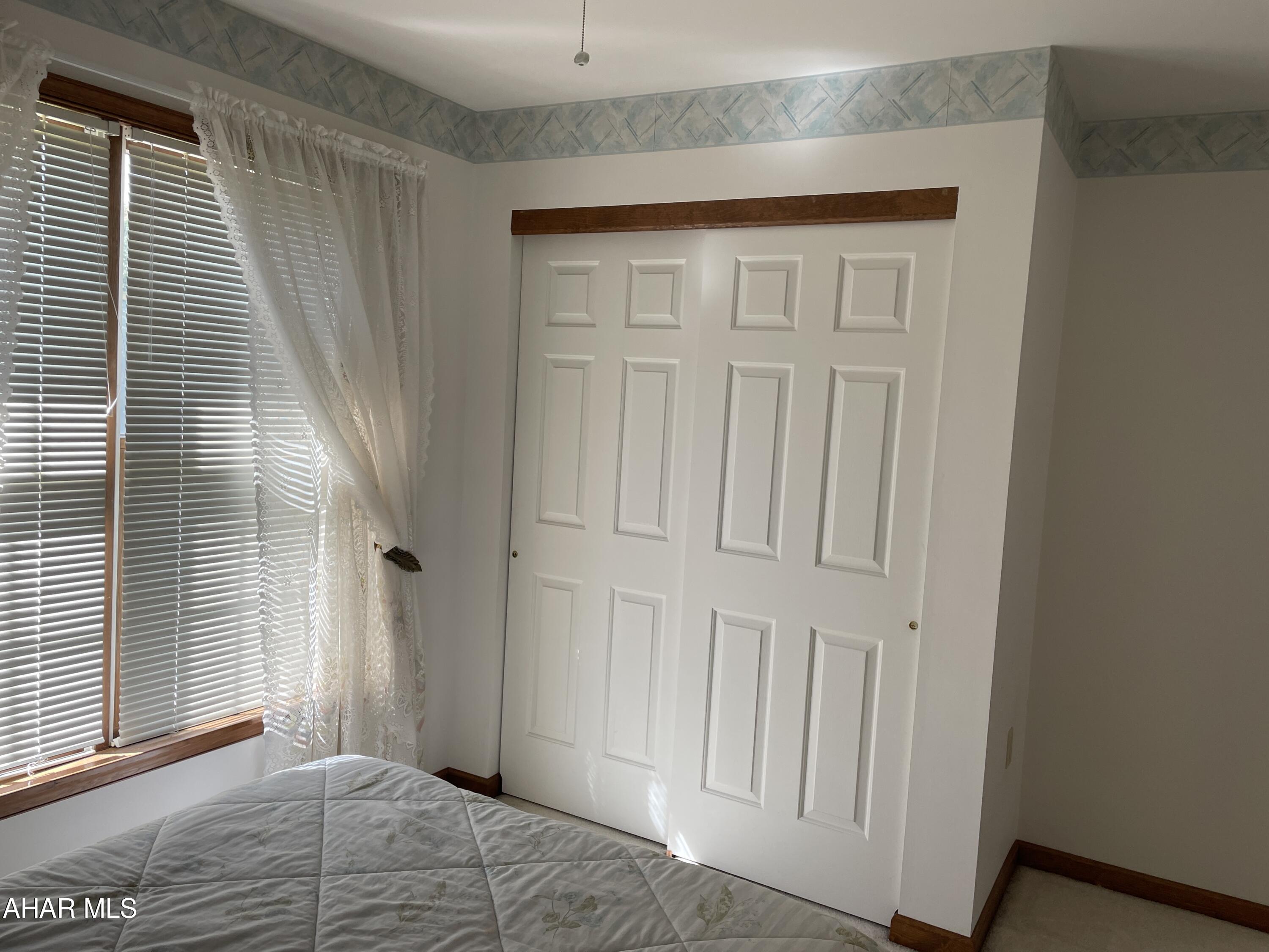 Lakewood Manor - Residential