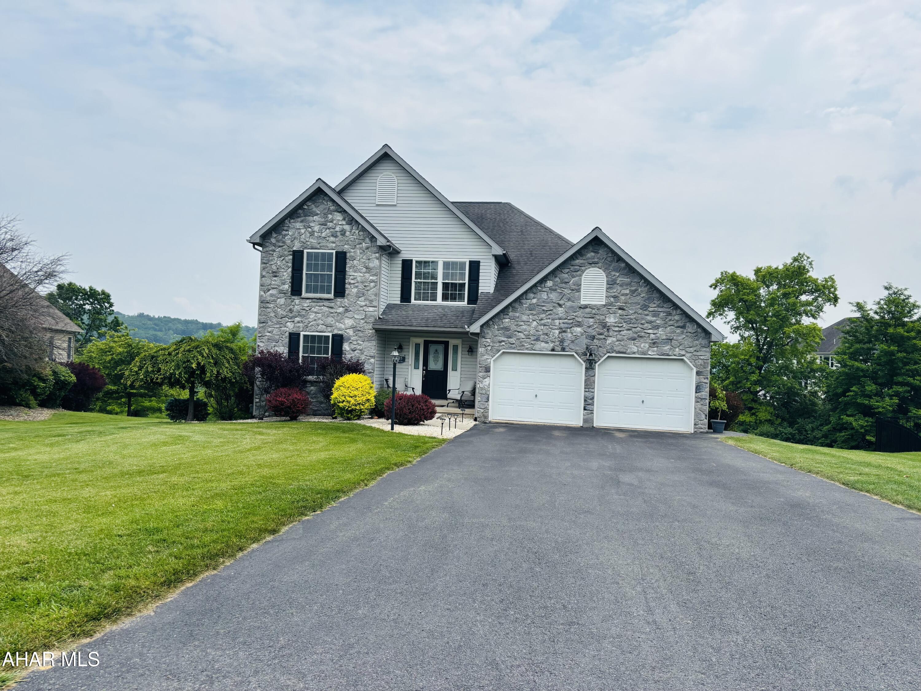 Fox Hollow - Residential