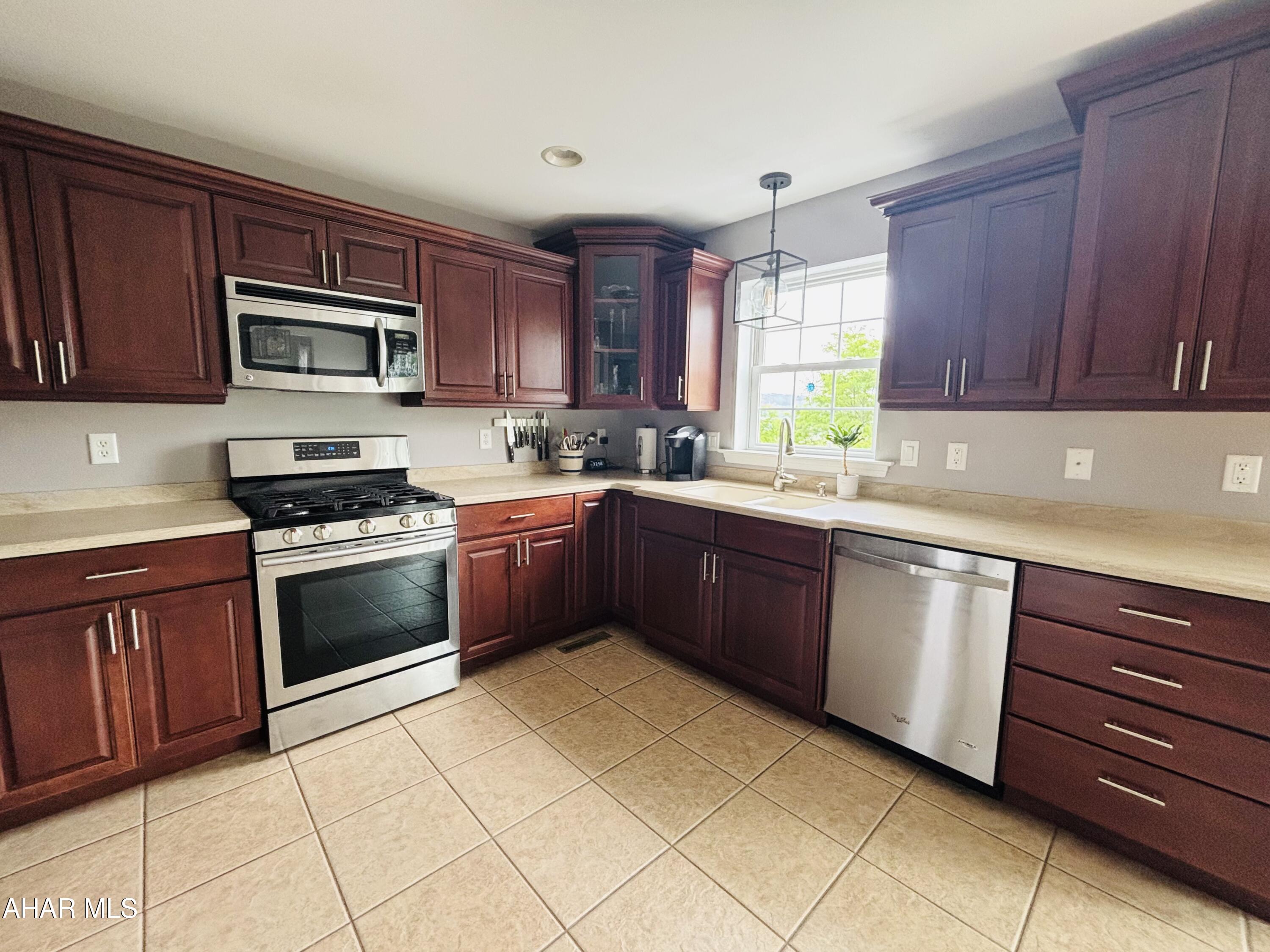 Fox Hollow - Residential