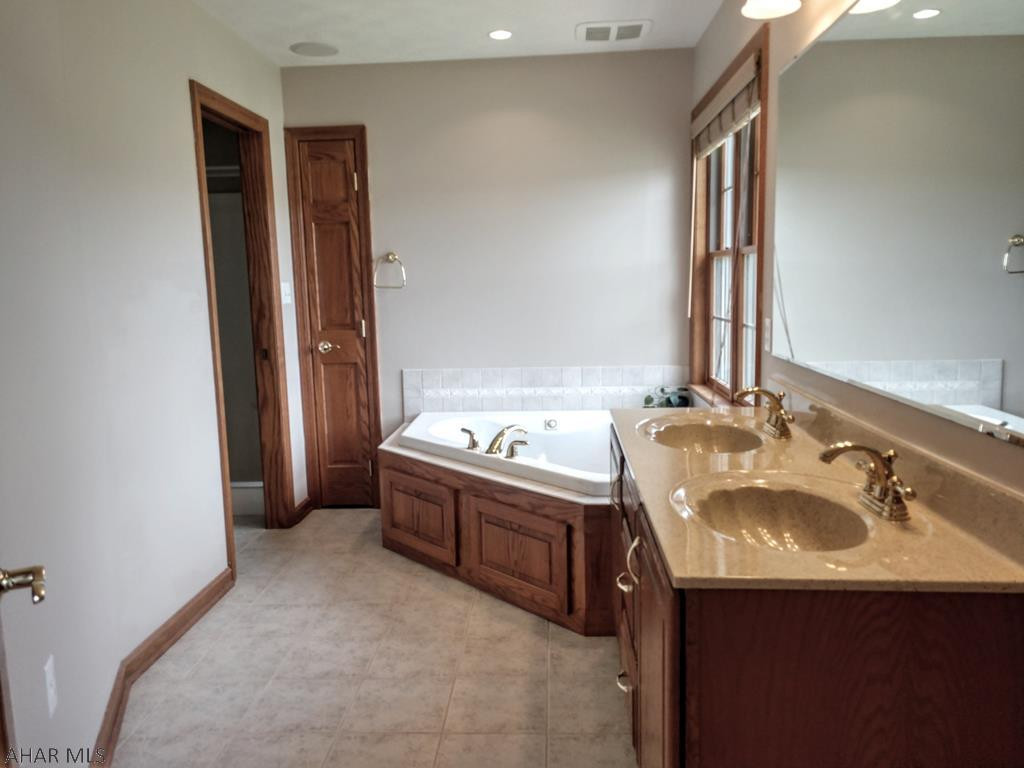 Holiday Hills - Residential