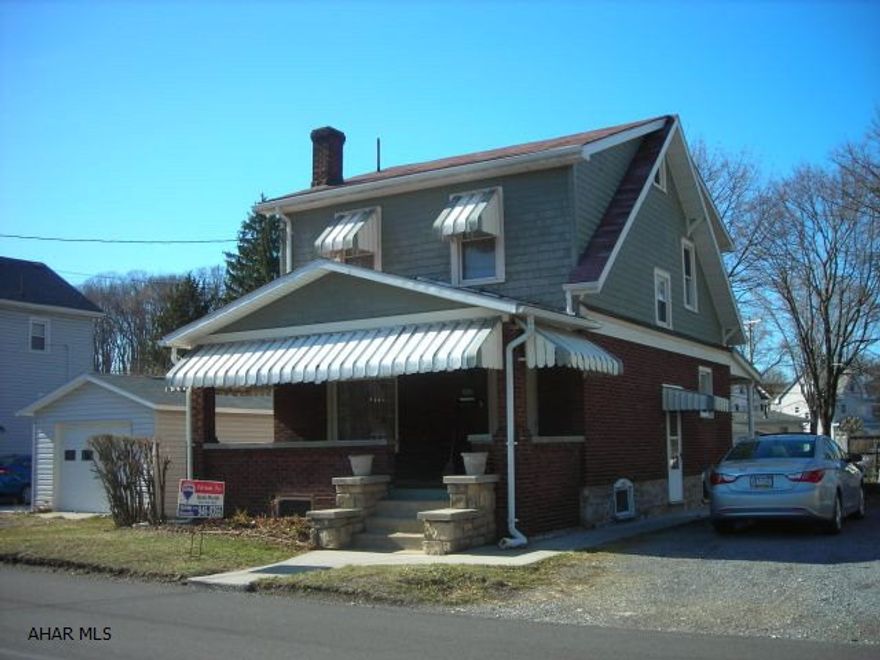 Nice starter home on Burgoon Road, Baker School, 1st floor bath w/laundry area. New roof and siding on rear addition.