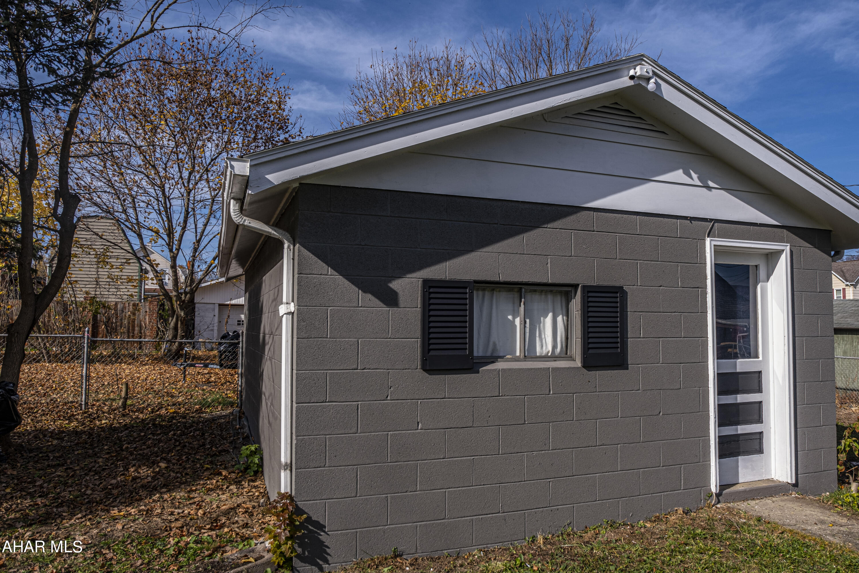 Unknown - Residential