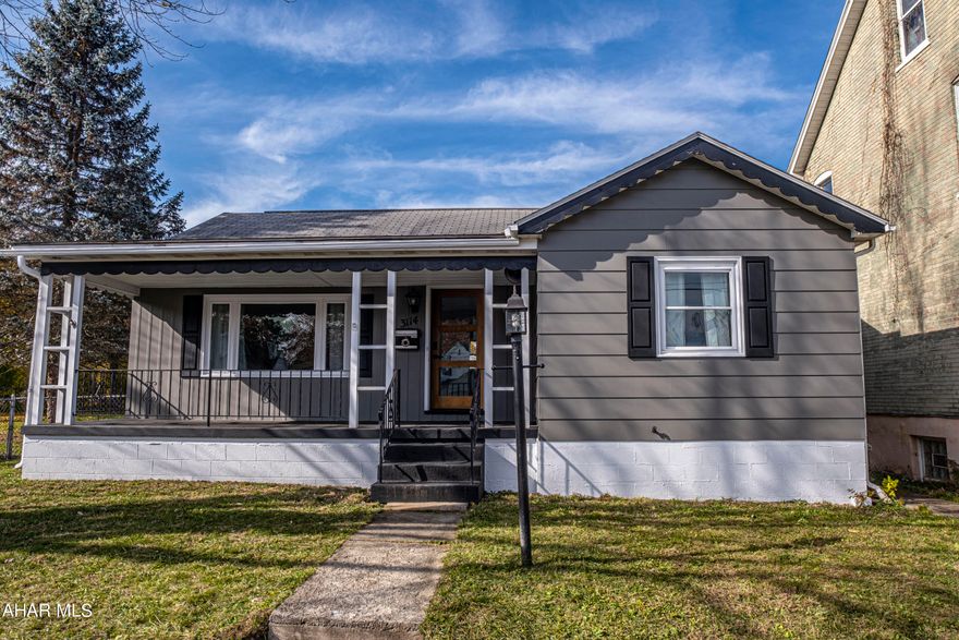 Check out this gorgeous renovated home with 2 bedrooms and 2 bathrooms! This ranch style home features new flooring, nice new recessed lights, newly renovated kitchen and bathrooms, new carpet, new stainless steel appliances and so much more!! The basement has epoxy flooring, high ceilings and a beautiful full bathroom! This home is move in ready and waiting for new owners! Come check it out today!!