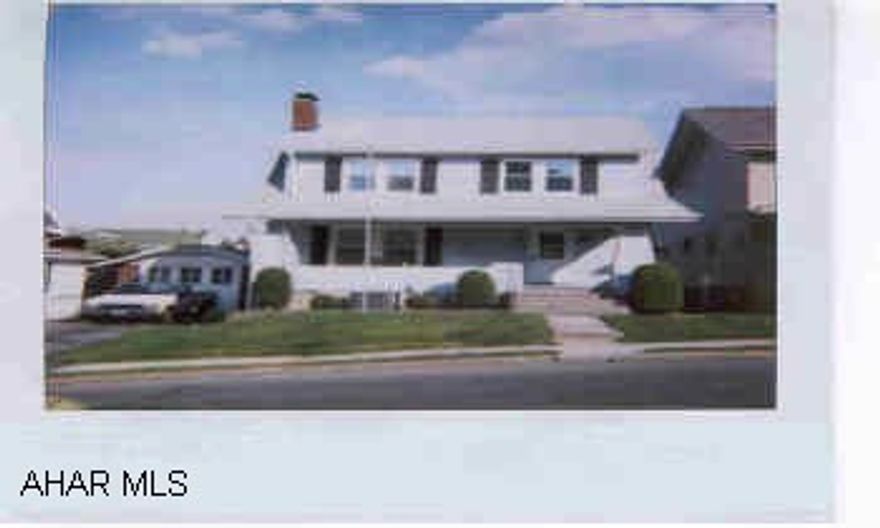 Absolutely lovely 3 bed totally remodeled Inside & out.  Oak kitchen new carpet mordern bath, central air, covered patio