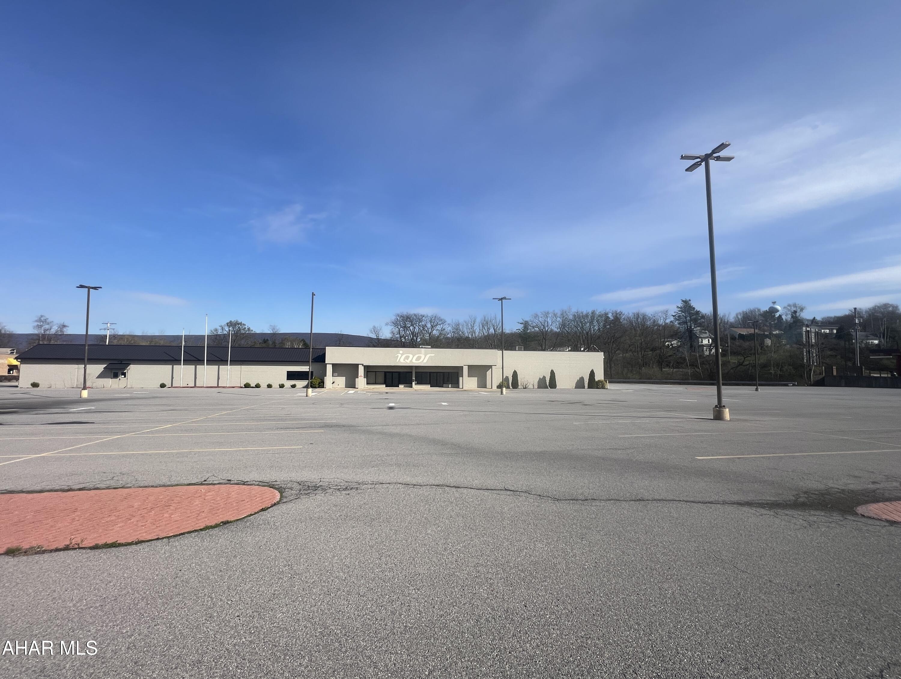 Wehnwood - Commercial Sale