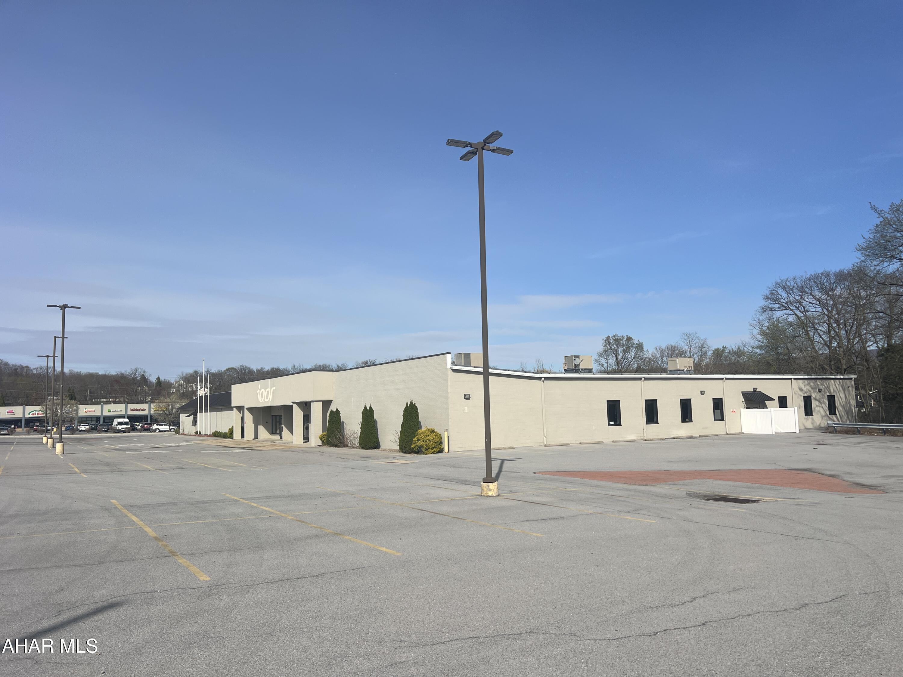 Wehnwood - Commercial Sale