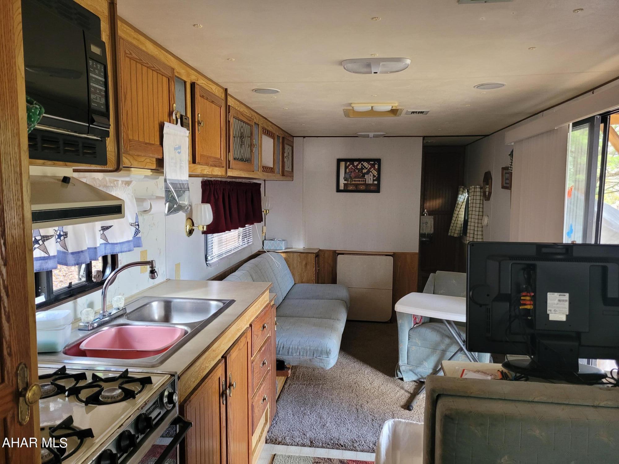 Glendale Yearound - Residential