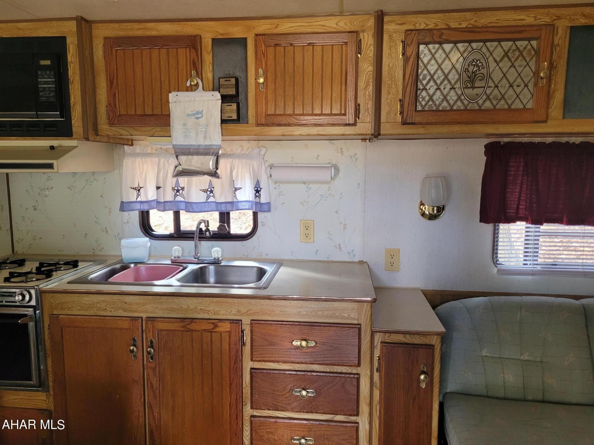 Glendale Yearound - Residential