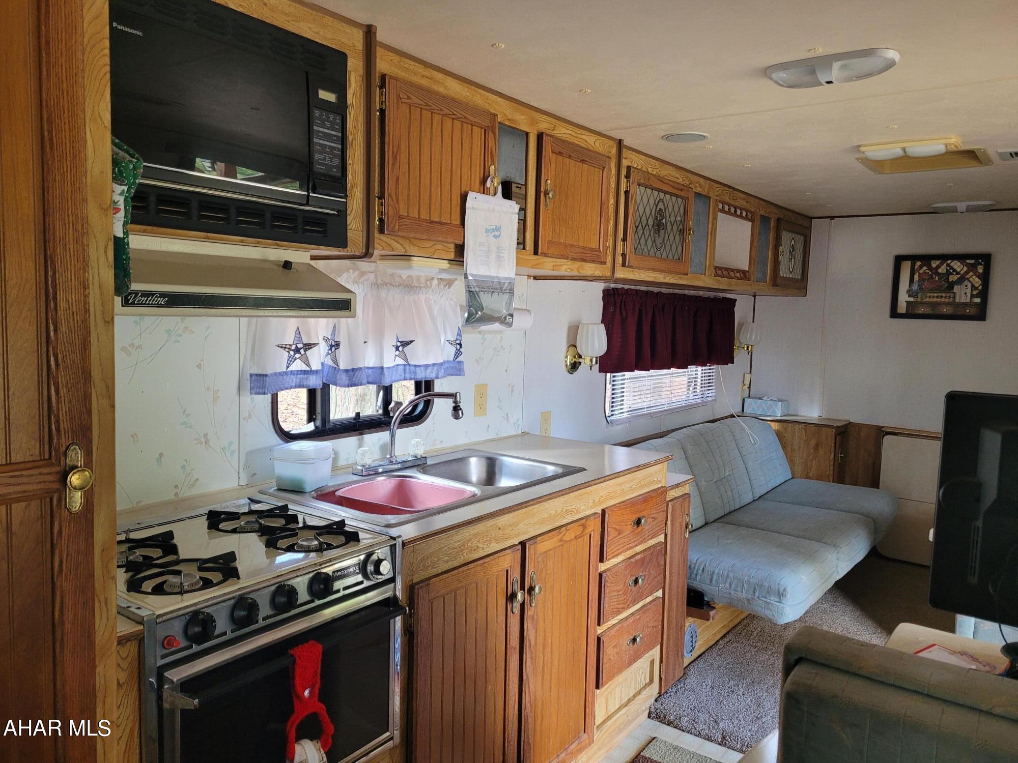 Glendale Yearound - Residential