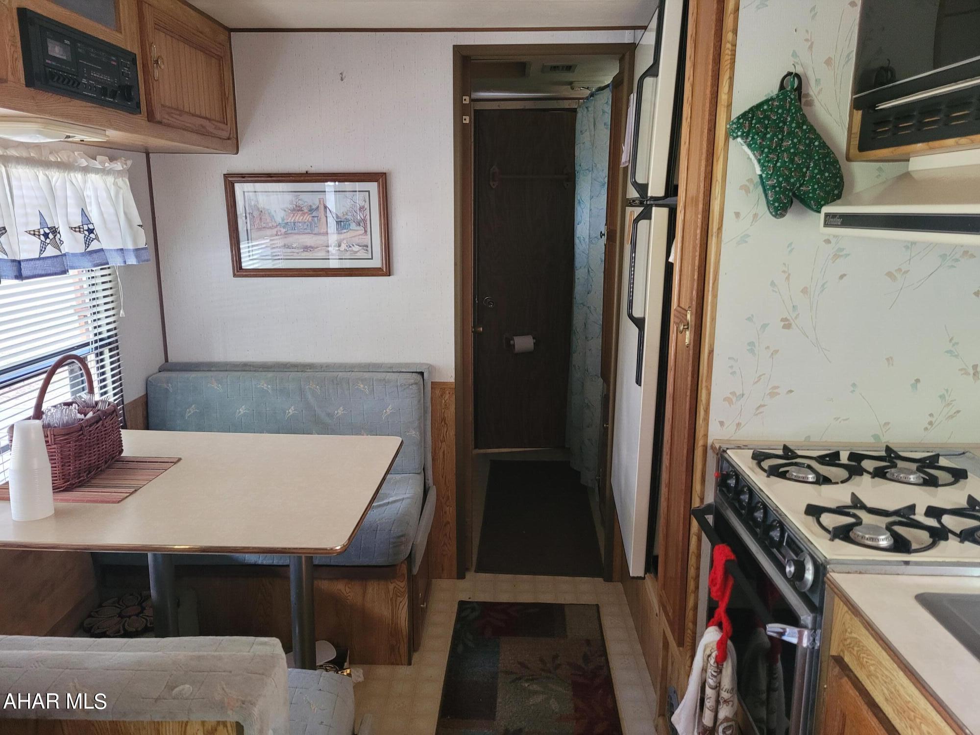 Glendale Yearound - Residential