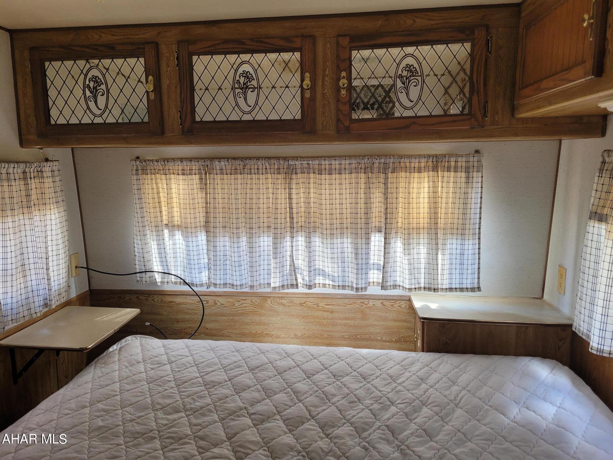 Glendale Yearound - Residential