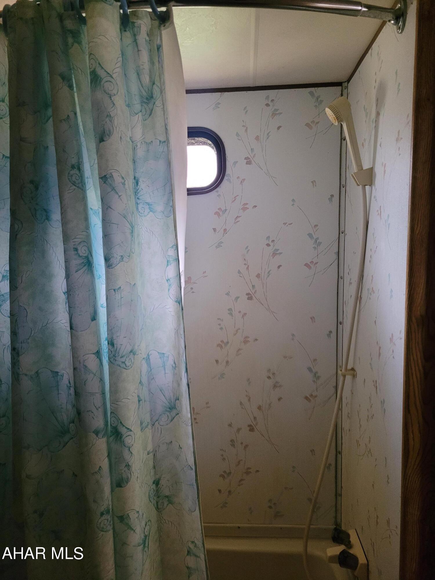 Glendale Yearound - Residential