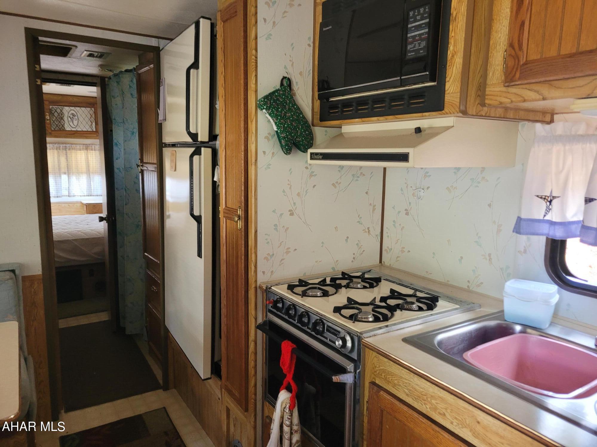 Glendale Yearound - Residential