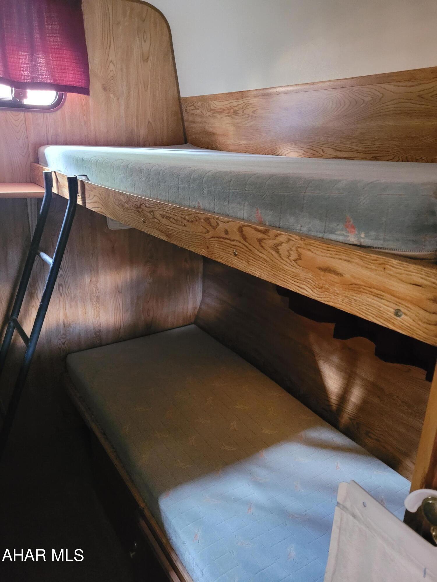 Glendale Yearound - Residential