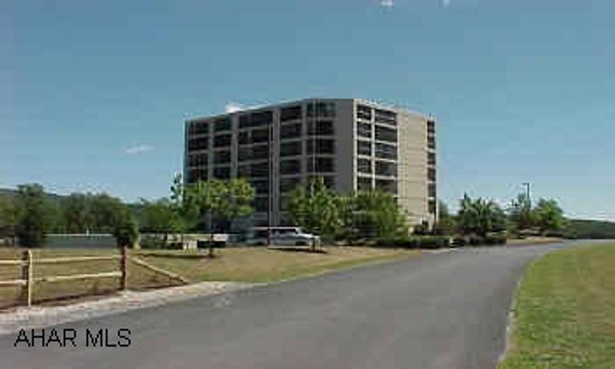 Beautiful 2 Bedroom, 2 bath condo with new carpeting and appliances.