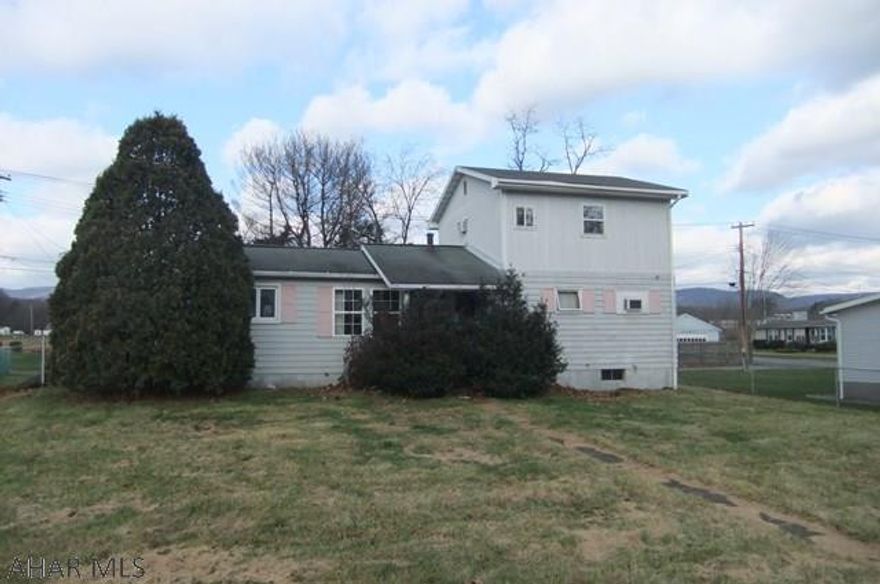 Tipton area home in need of TLC. AS-IS sale.