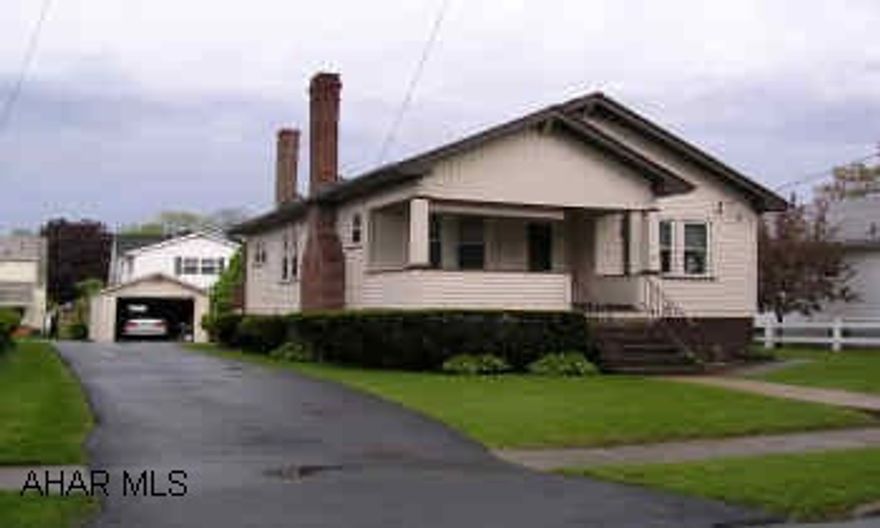 2 BEDROOM ONE STOY WITH DETACHED GARAGE. SUPER CONDITION FOR THIS RANCHER. ALL NEW CARPETING AND WINDOWS. REMODELED KIT. & BATH. NEWER FURNACE & A/C. 3RD BEDROOM IN ATTIC WOULD NEED HEAT. FRESHLY PAINTED EXTERIOR. SUBJECT TO PURCHASE. MINT CONDITION! COMMON DRIVEWAY.