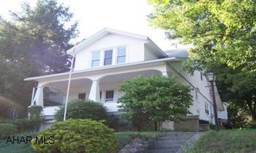2 story 3 bedroom 1 full and one 3/4 bath freshly painted interior, ceramic tile flooring, new 3/4 bath oak kitchen, oakstariway, fireplace with wood burner insert, 2 car detached garage with deck,  1 car garage