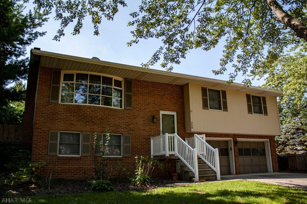 Rolling Hills - Residential