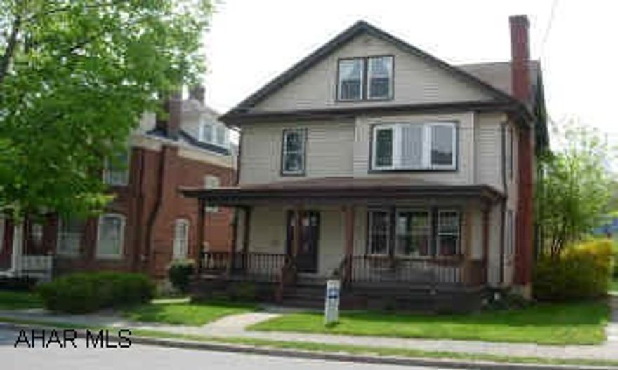 GREAT BOROUGH HOME. POCKET DOORS, HW FLOORS, 1ST FLOOR FR WITH VAULTED CEILING, BREAKFAST NOOK. FINISHED 3RD FLOOR WITH BATH. CALL SHARON MULDOON 329-2516.