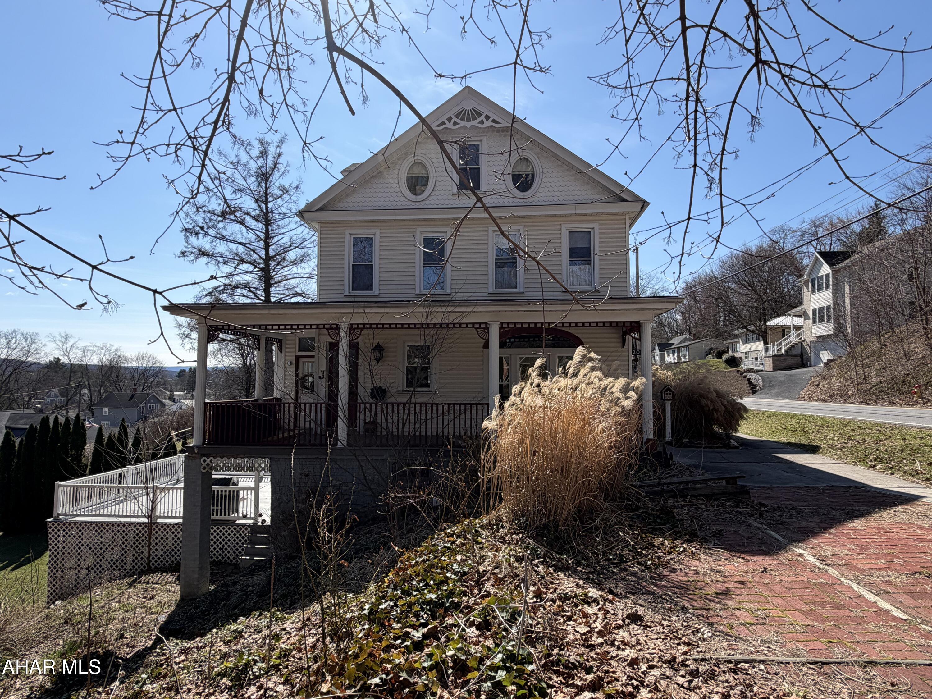 Llyswen - Residential