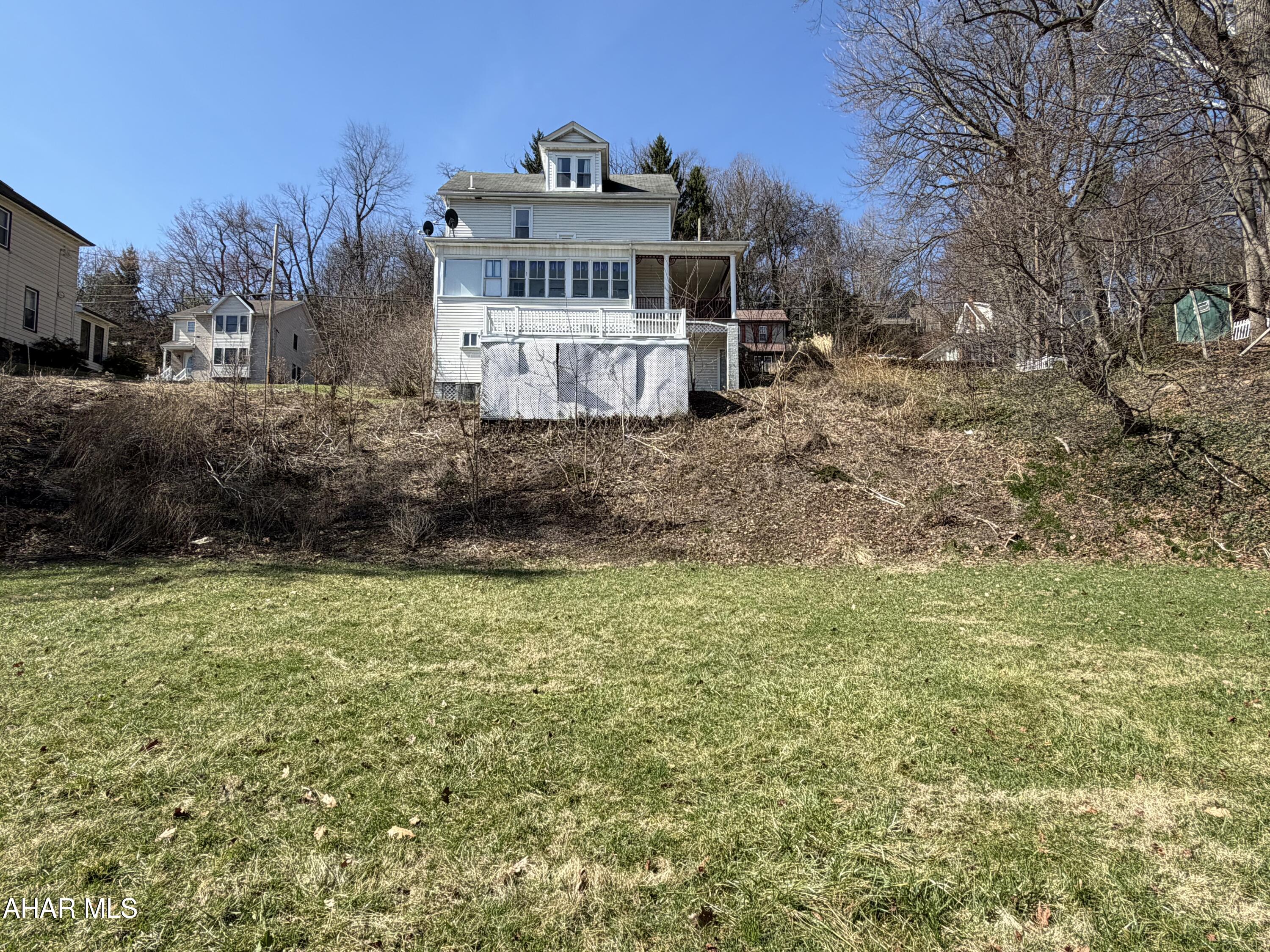 Llyswen - Residential