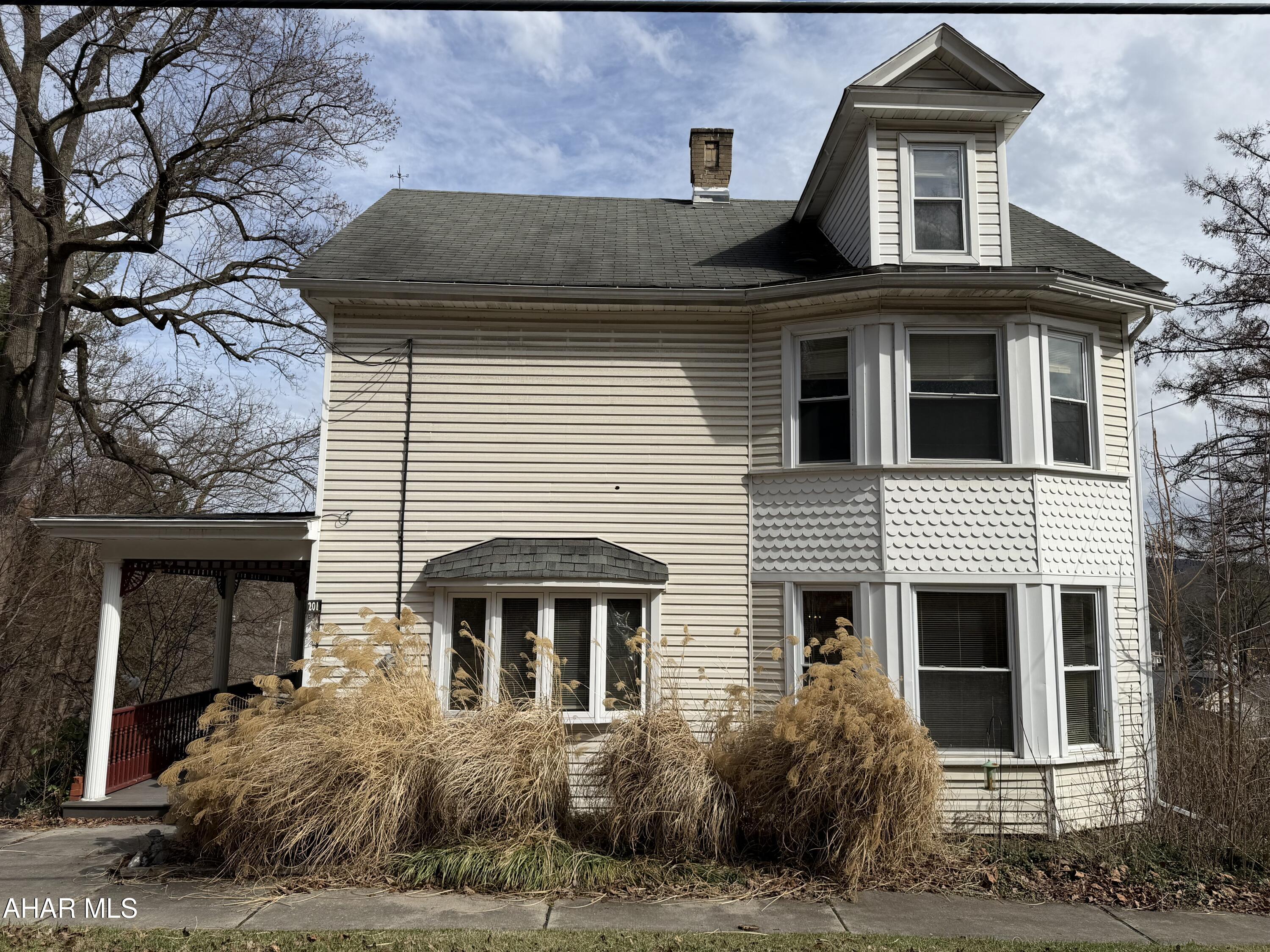 Llyswen - Residential