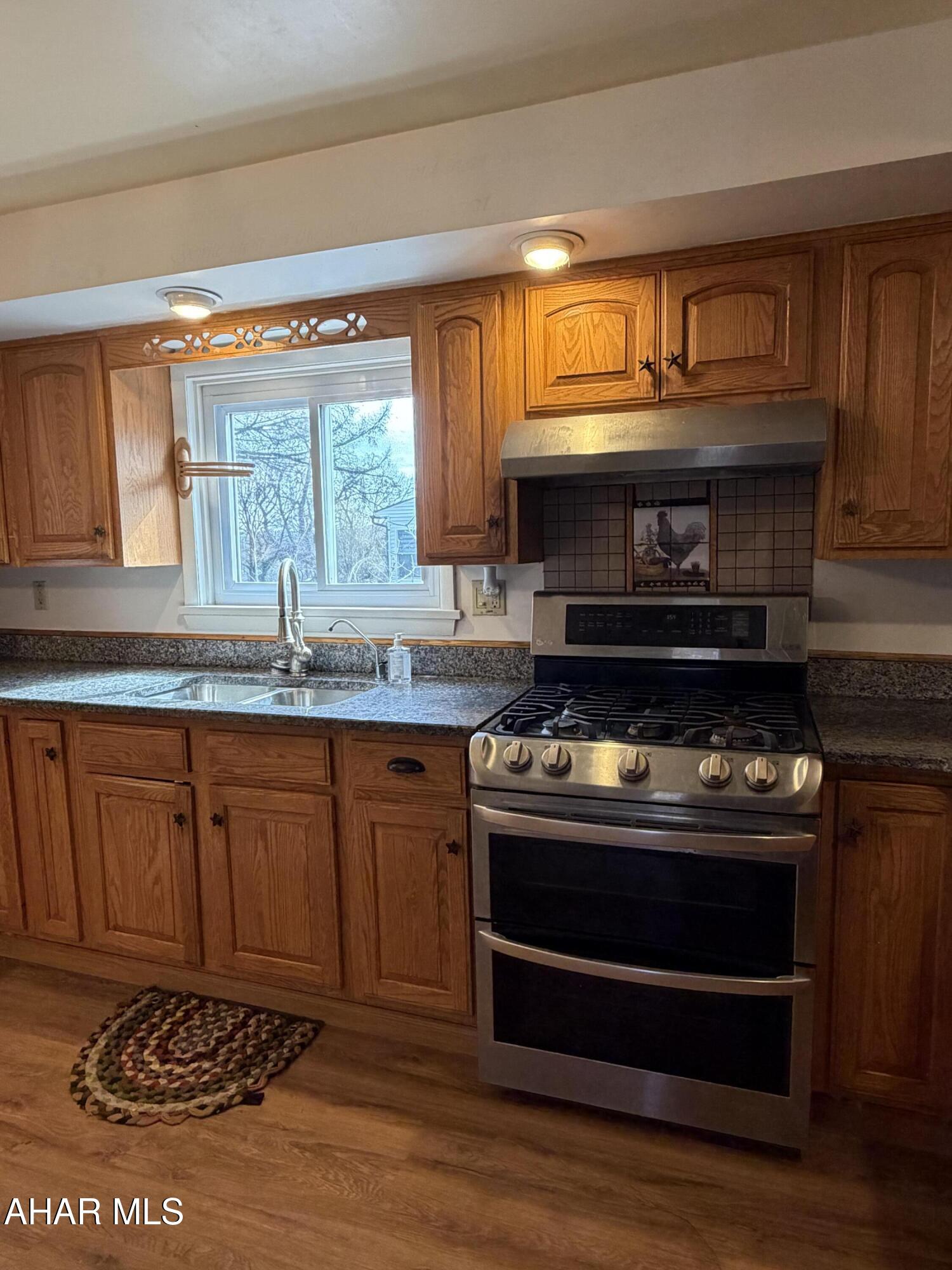 Llyswen - Residential