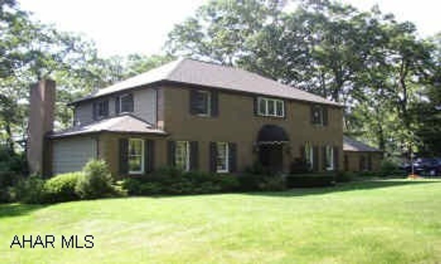 PREMIER NEIGHBORHOOD.  ORIGINAL OWNERS.  PRIVATE REAR SETTING.  LARGE ROOM SIZES.  THIS HOME HAS NO PEERS ON TODAY'S CURRENT MARKET.  CONTINGENT AGREEMENT CALL AGENT FOR INFO.