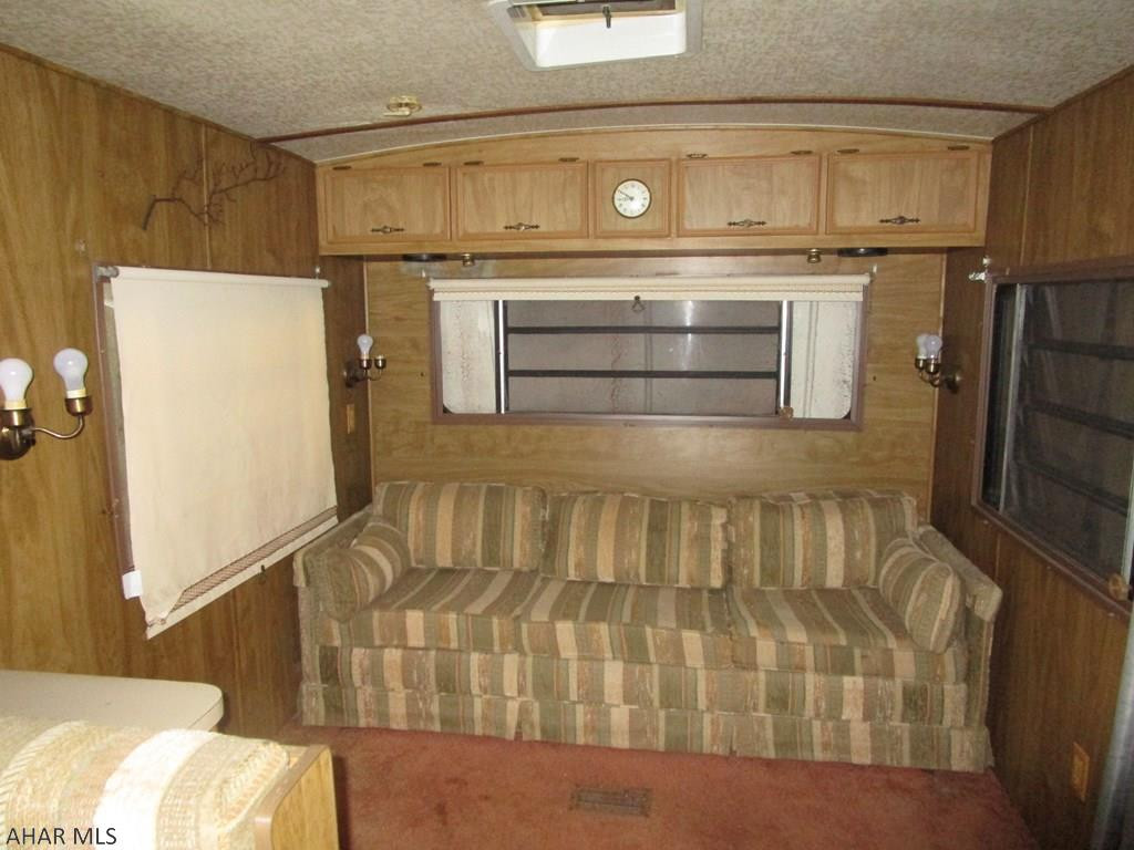 Glendale Yearound - Residential