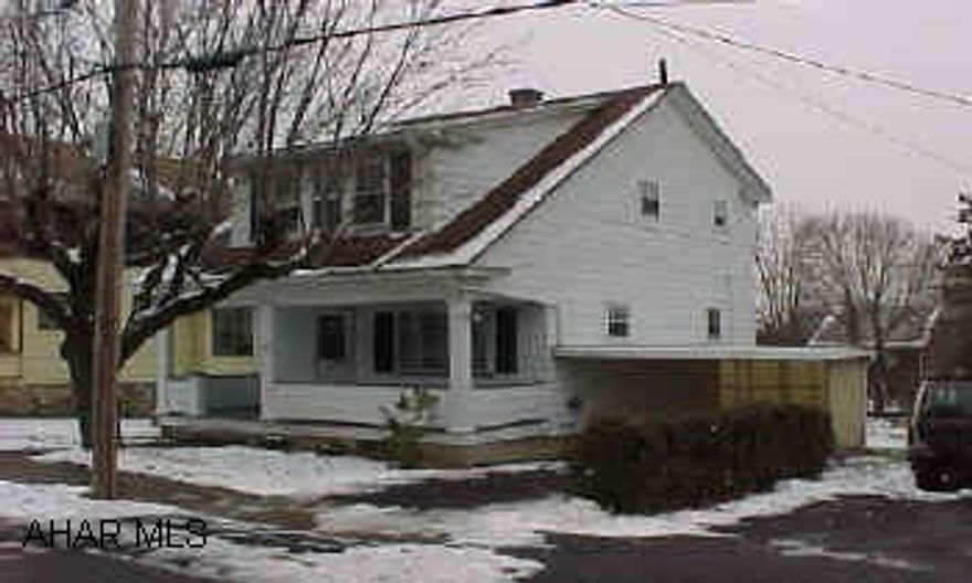 Home is in good condition. Vacant, key at office. Home is in good condition. Vacant, key at office.  Electric system - 100 amp