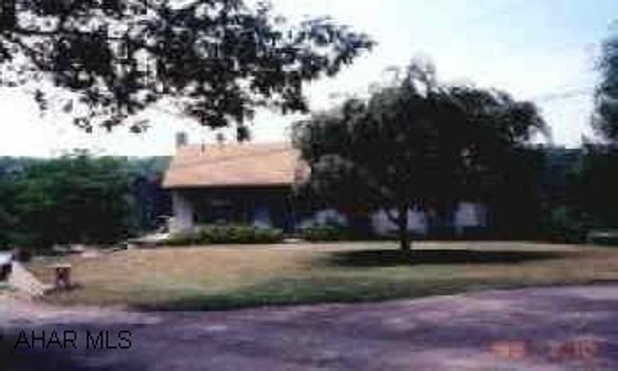 Pond, Deck, Patio, Flordia Room Pond, Deck, Patio, Flordia Room. Electric system - breaker