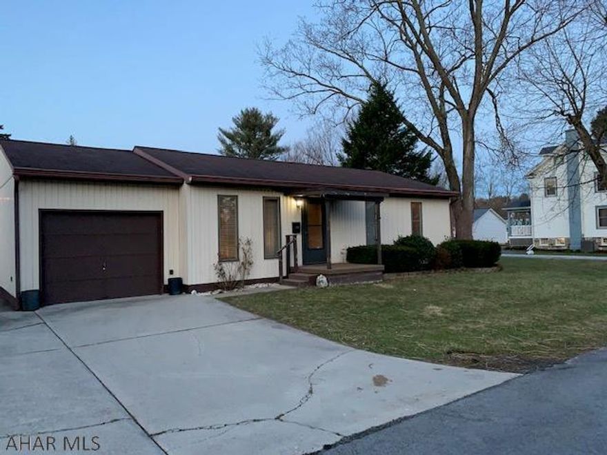 Beautiful 2/3 bedroom home in a centrally located area. This home has a lot of off street parking and a garage as well. This ranch home has a lot of outside space for entertaining or just relaxing.