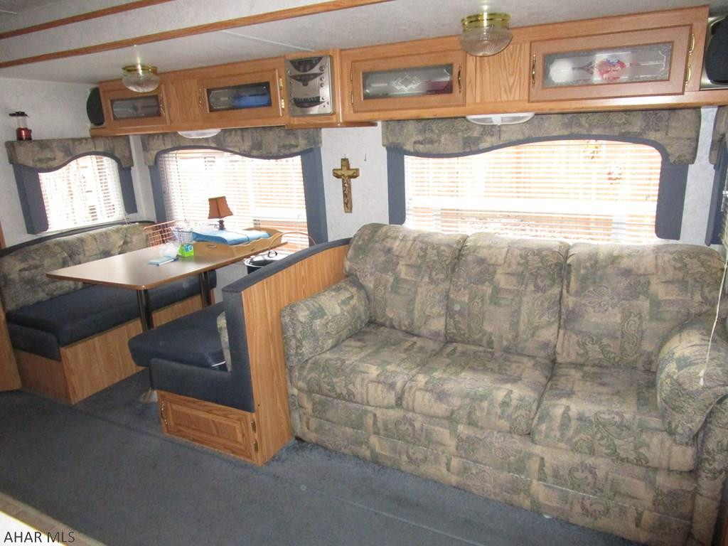 Glendale Yearound - Residential