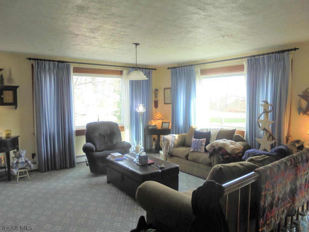 Crestwood - Residential