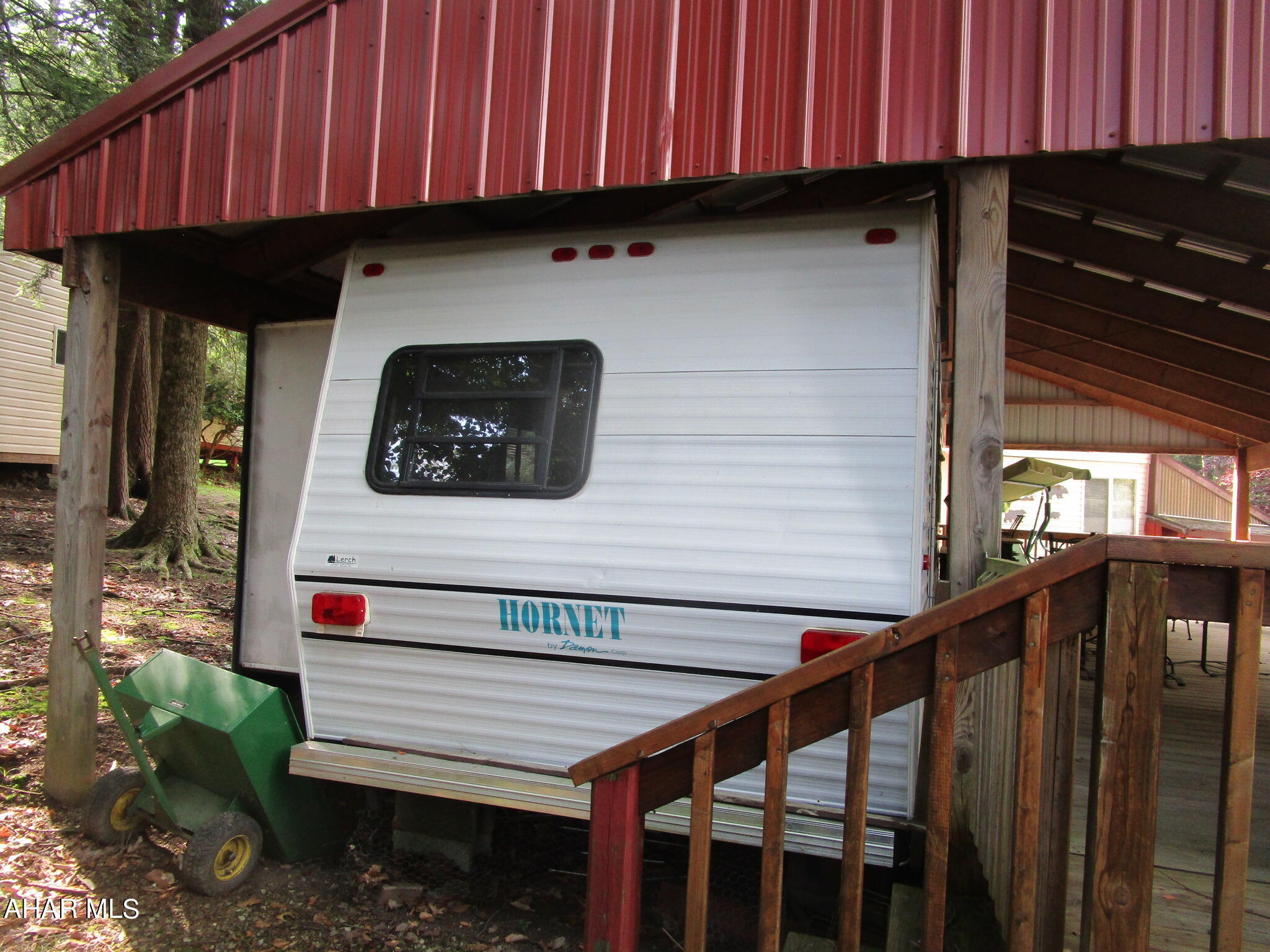 Glendale Yearound - Residential