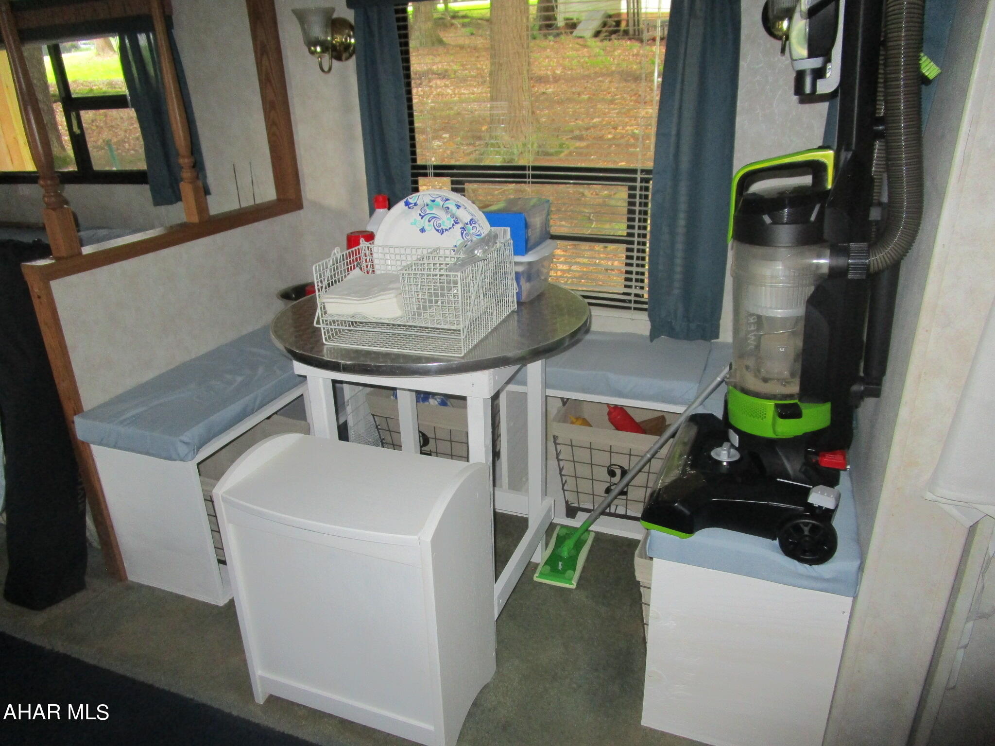 Glendale Yearound - Residential