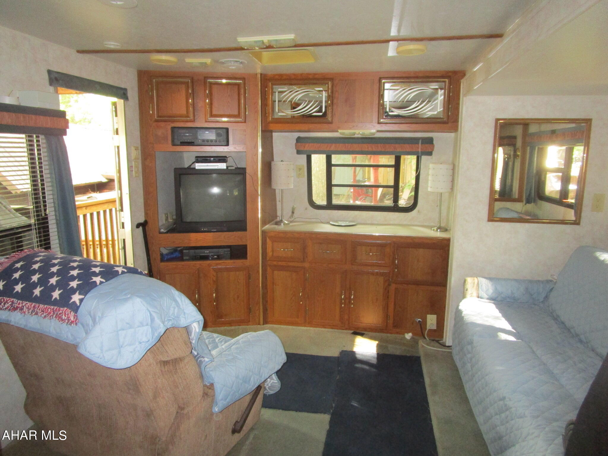 Glendale Yearound - Residential