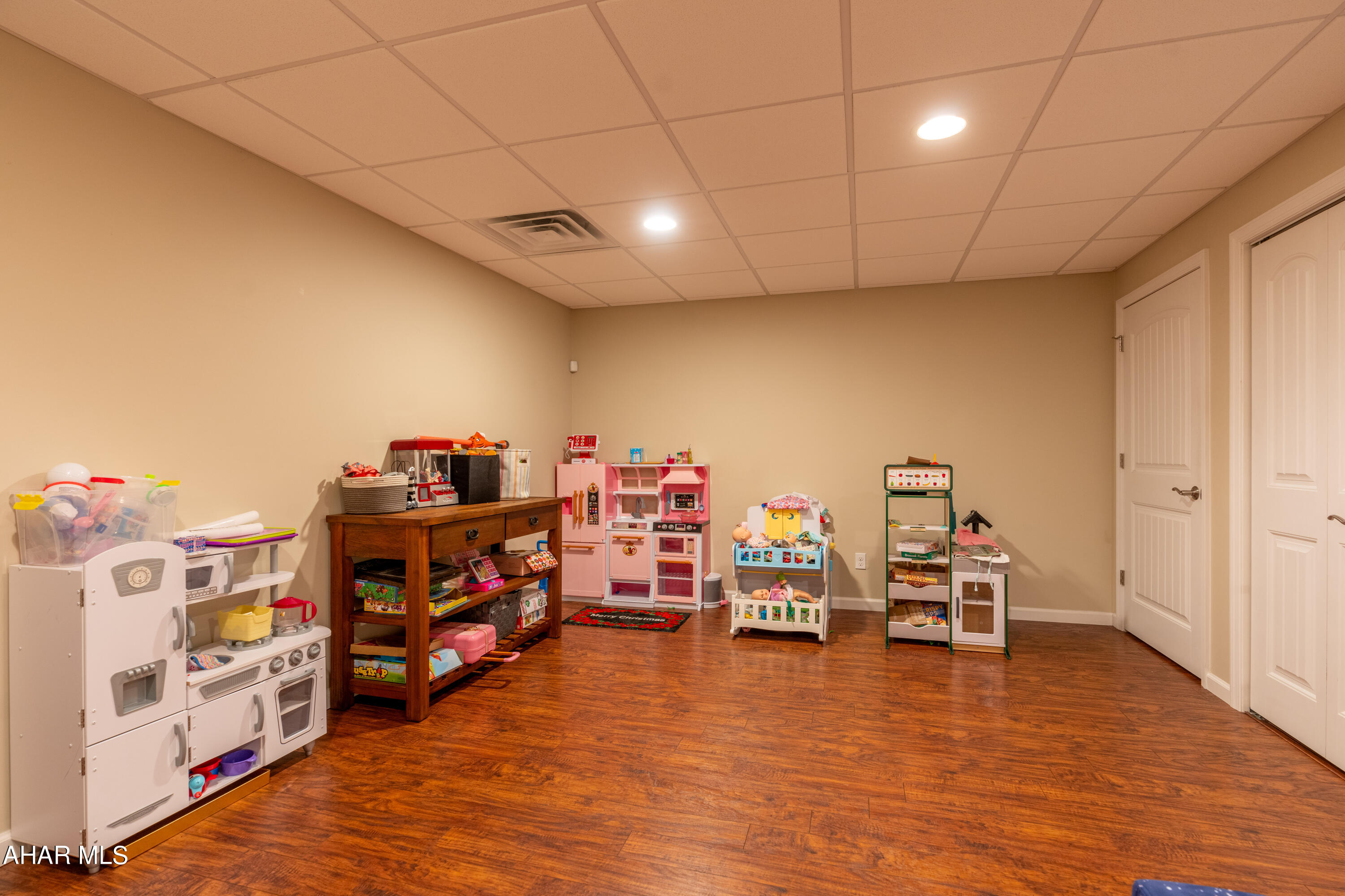 Holiday Hills - Residential