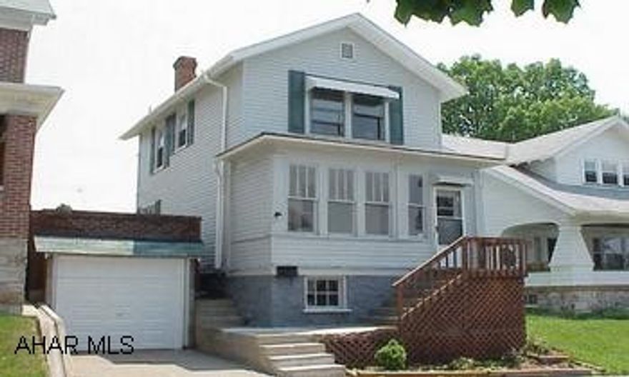 Sweet house freshly painted & ready to move into.  Off street parking in alley plus 1-car garage. Sweet house freshly painted & ready to move into.  Off street parking in alley plus 1-car garage.