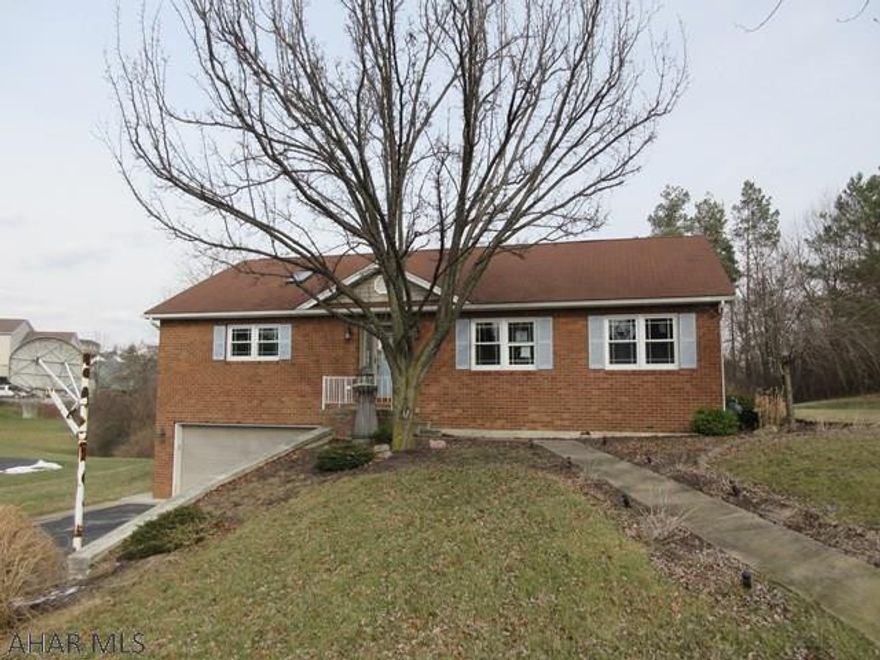 Penn Farms area brick and vinyl 1 story home.  Open floor plan with large eat-in Kitchen and adjoining Great Room with vaulted ceilings and skylights. Nice master suite, beautiful rear deck, finished basement with large family room. Property sold AS-IS. Seller will make no repairs. Offers must be submitted through HUD approved broker. Buyer pays both transfer taxes. Equal Housing Opportunity.