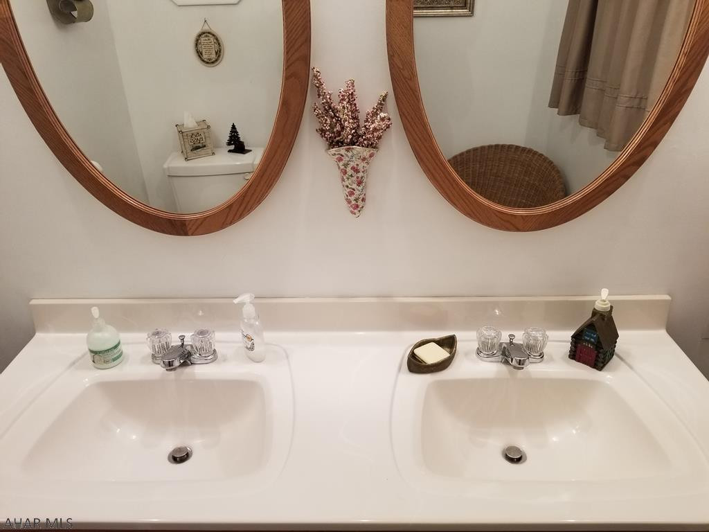 Glendale Yearound - Residential