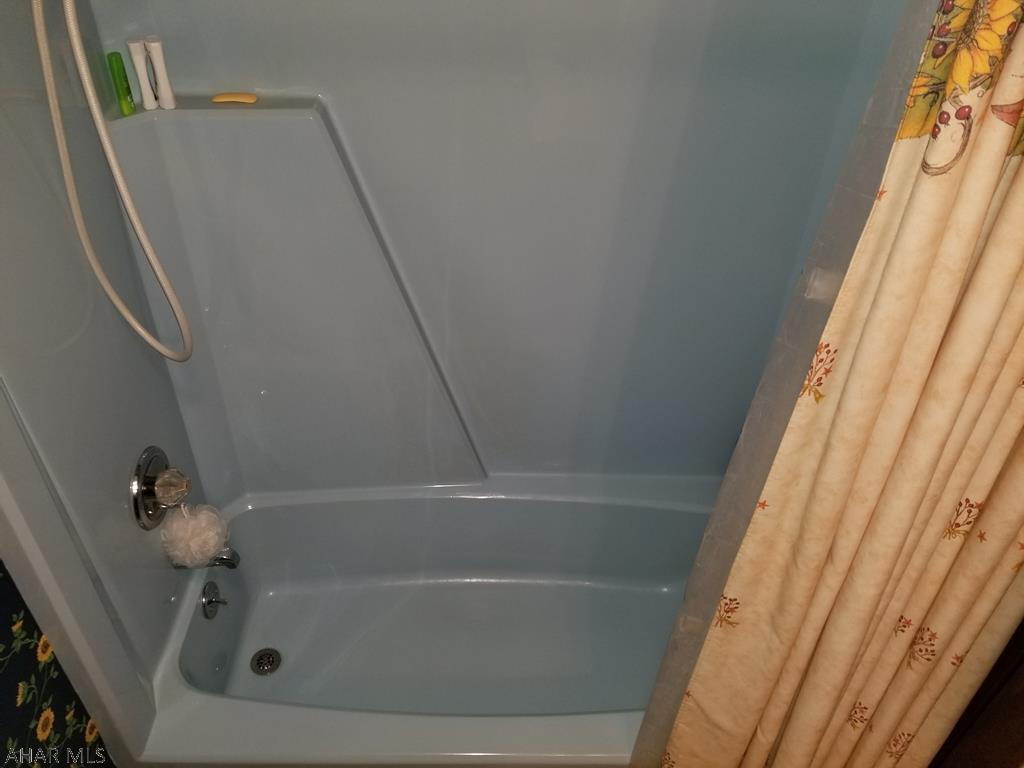 Glendale Yearound - Residential