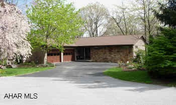 Holiday Manor - Residential