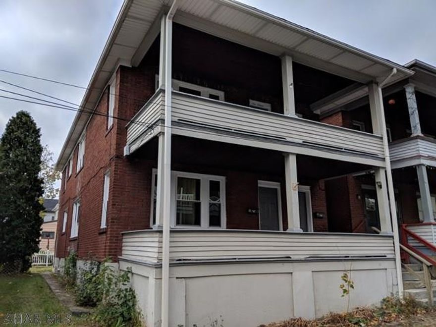 Are you looking to get started as a landlord? Are you interested in investment property? We are commercial and investment specialists and you should talk to us about the way you should be investing in real estate and why units like this one will be a great addition to your portfolio or a great start to your investments. Brick exterior, large rooms DUPLEX - two units under one roof but with ALL separate utilities make this a great rental with excellent rental history. New windows, brand new (this month) furnace for one of the units mean less for you to renovate. Get your start now.