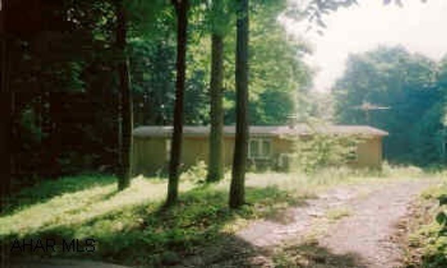 Doublewide on 2.4 acres. 24'x40' Pole Building