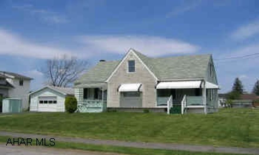 Nice 2 or 3 bedroom 2nd floor could be finished for additional bedroom. Large level corner lot central air garage.