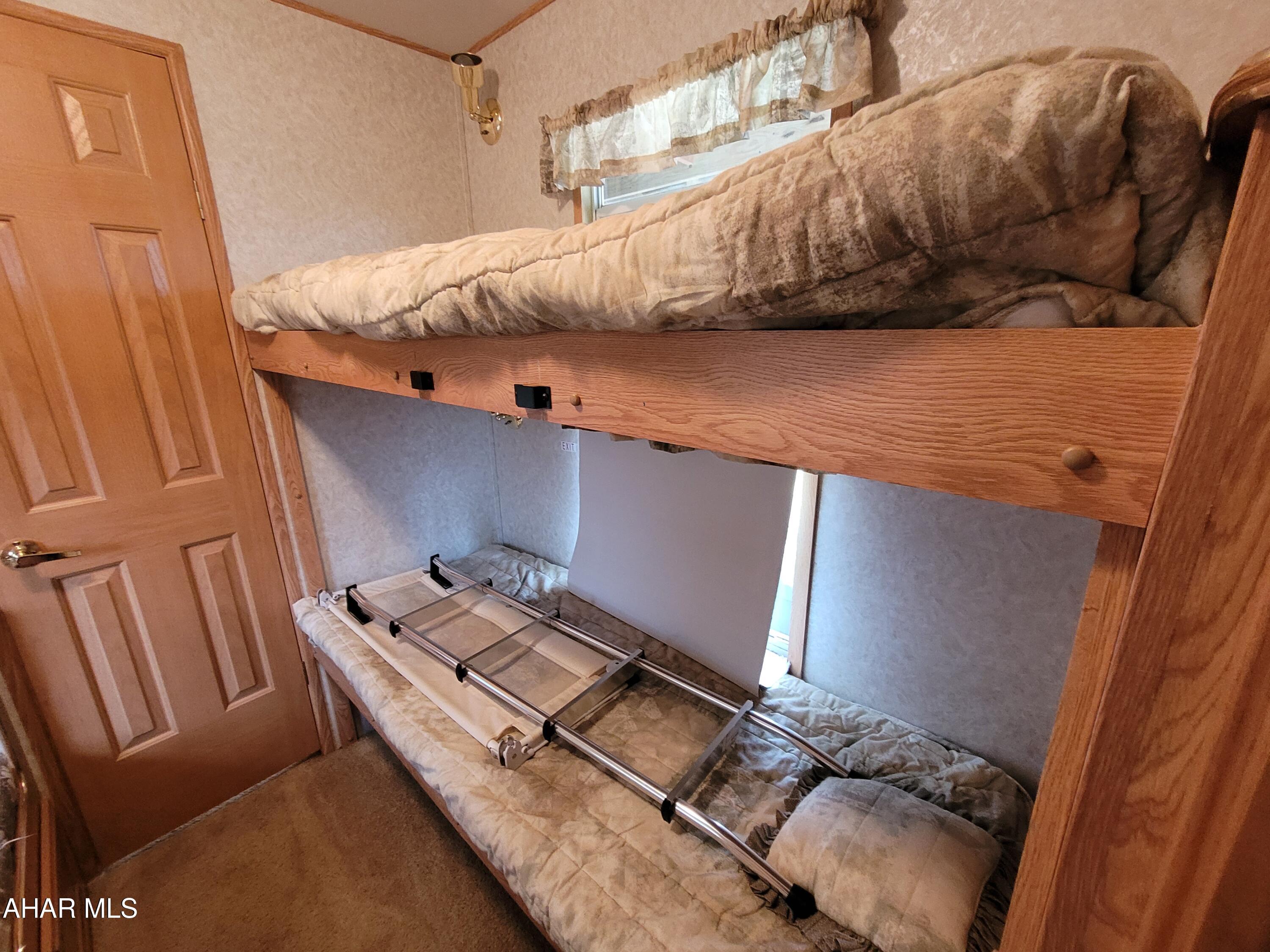 Glendale Yearound - Residential