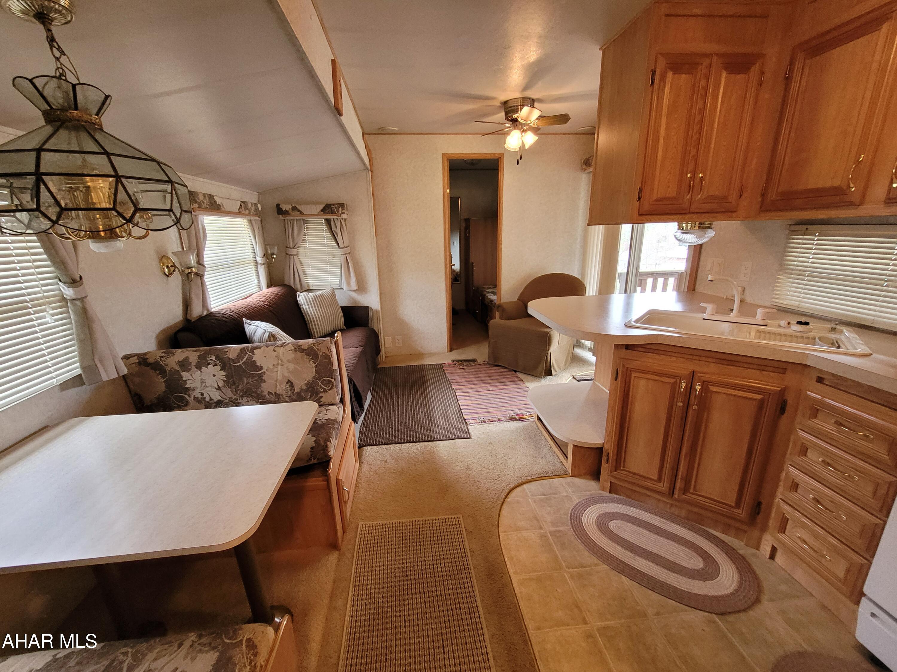 Glendale Yearound - Residential