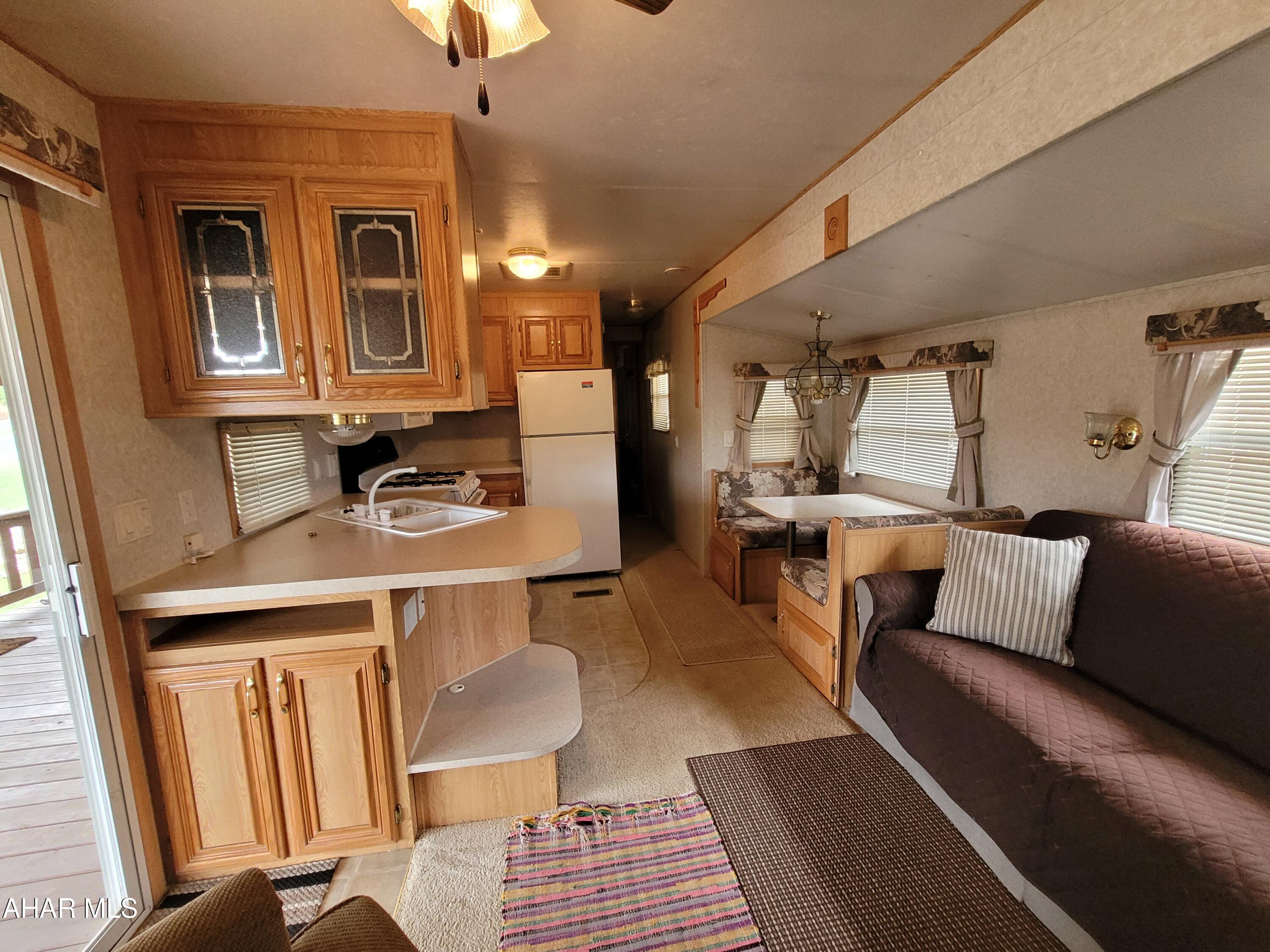 Glendale Yearound - Residential